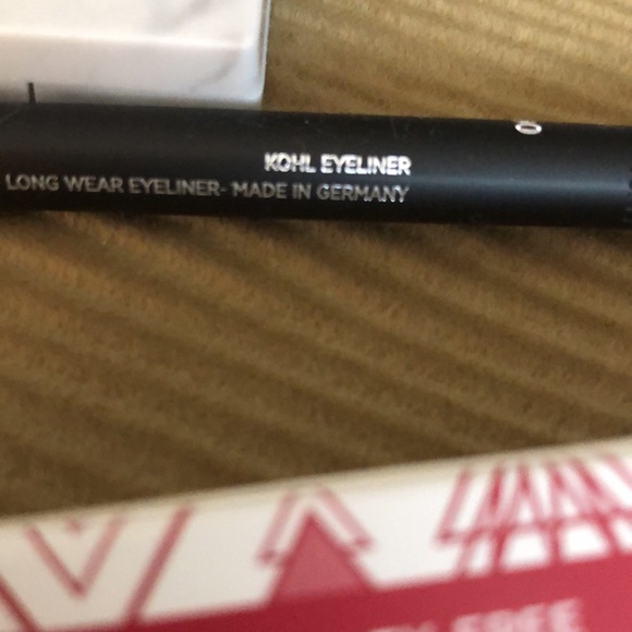 Ipsy Makeup Bundle, blusher, bronzer, highlighter, eyeliner - Picture 6 of 8